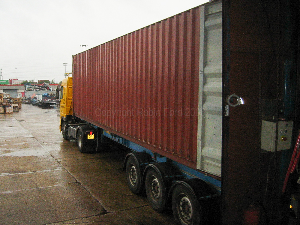 Loading the cars - 24/08/05