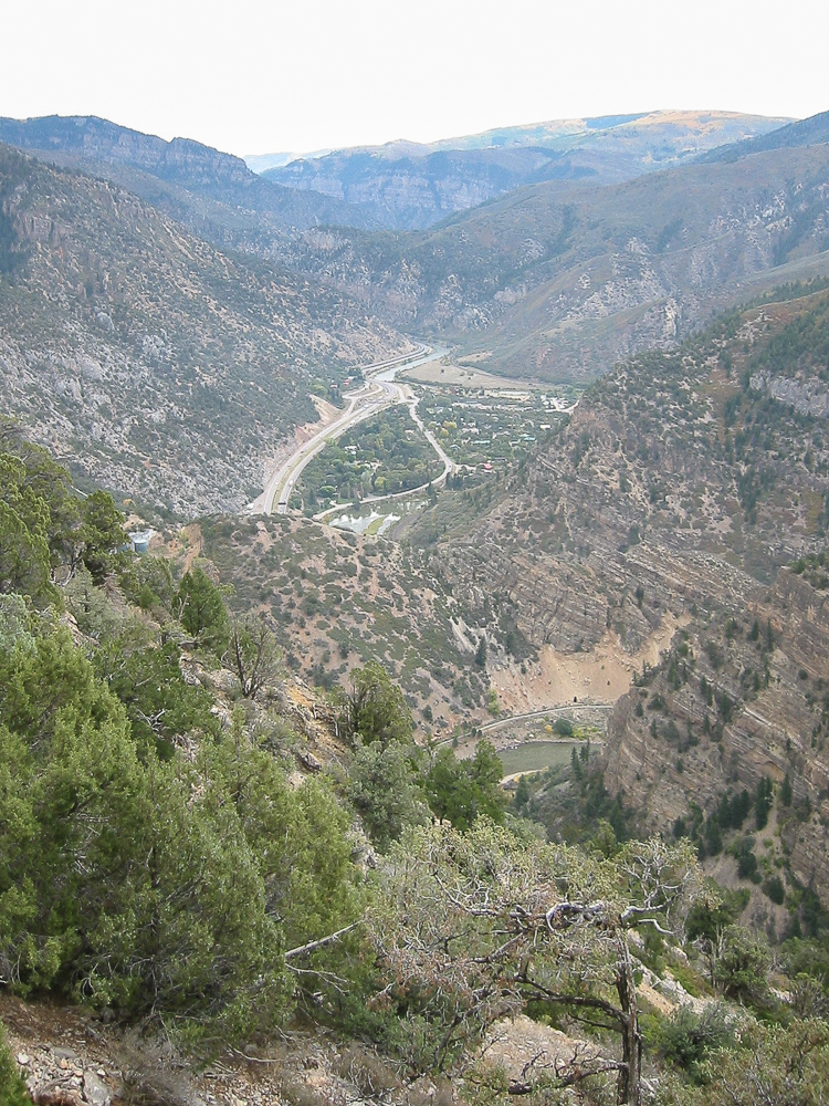 On route from Vail CO to Moab UT - 27/09/05